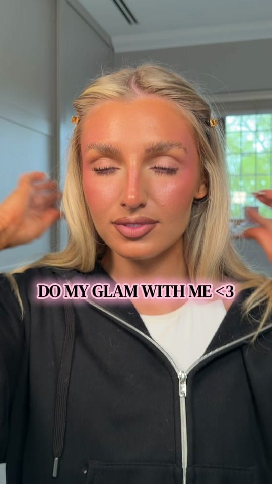 Post 5 by April Lawrence on TikTok (video)