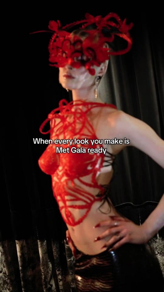 Post 4 by Karina Bond on TikTok (video)