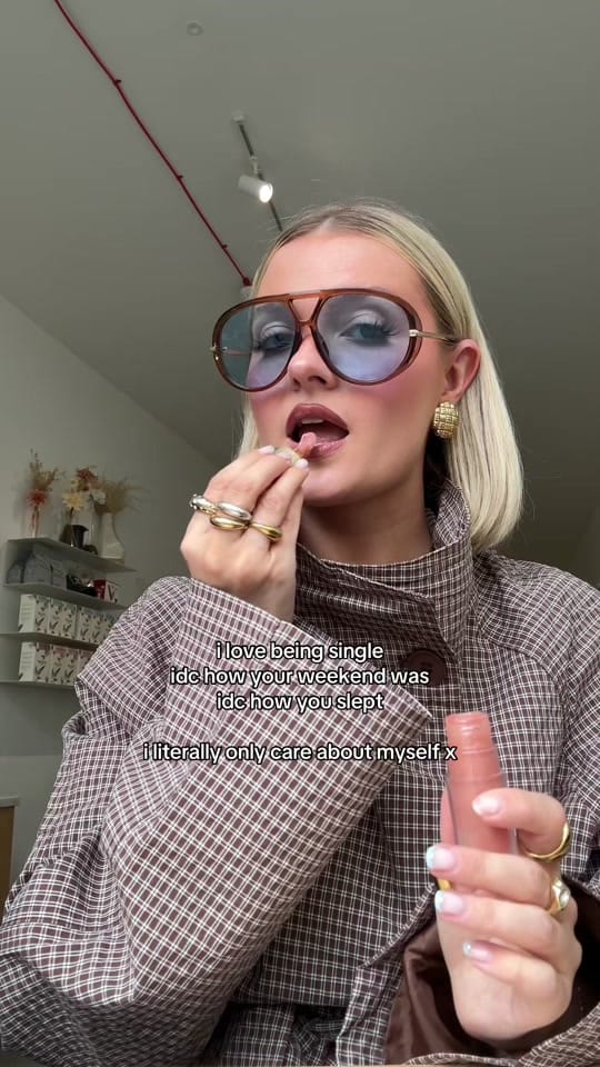 Post 7 by zoë hudson on TikTok (video)