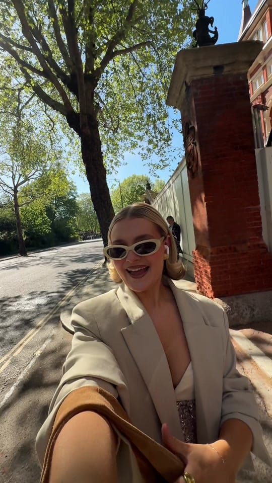 Post 2 by zoë hudson on TikTok (video)
