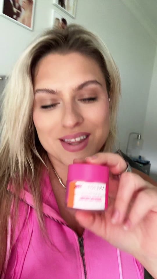 Post 7 by Chelsea Cooper Tesoriero on TikTok (video)