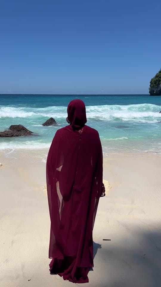 Post 5 by liinofficial on TikTok (video)