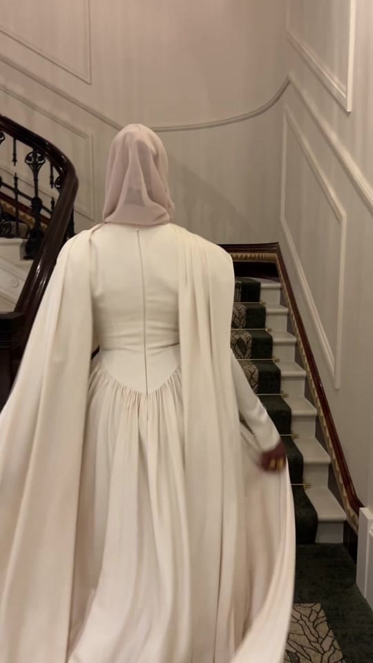 Post 4 by liinofficial on TikTok (video)