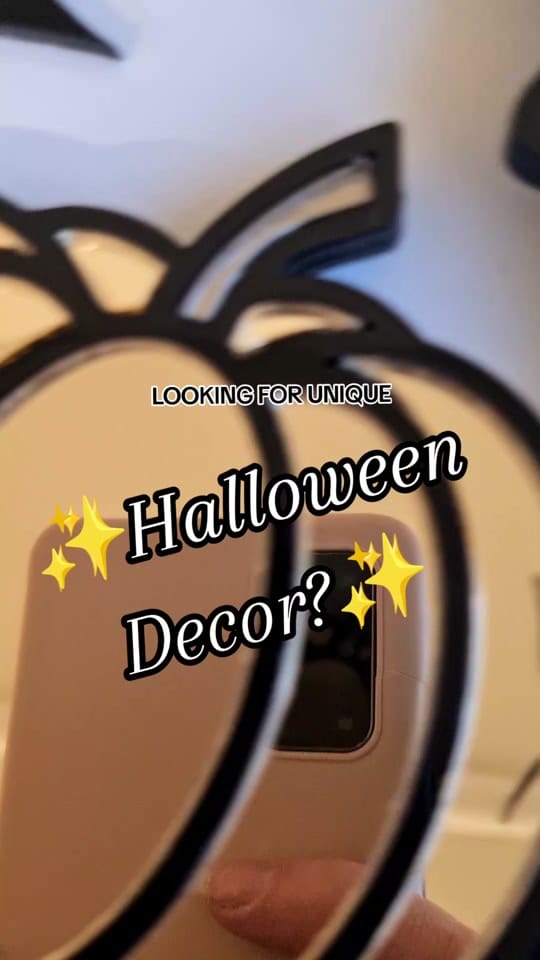 Post 9 by Katie Leigh Art on TikTok (video)