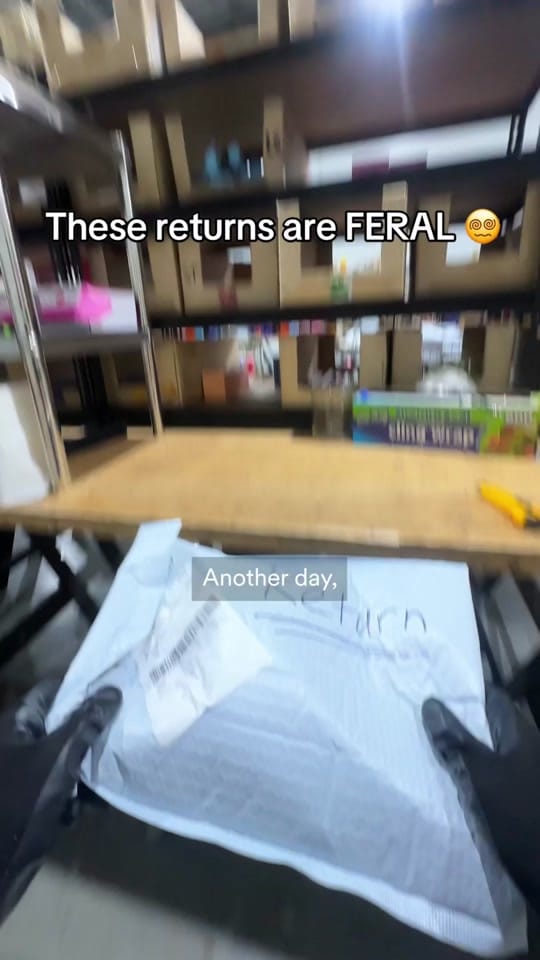 Post 4 by Hismile UK on TikTok (video)