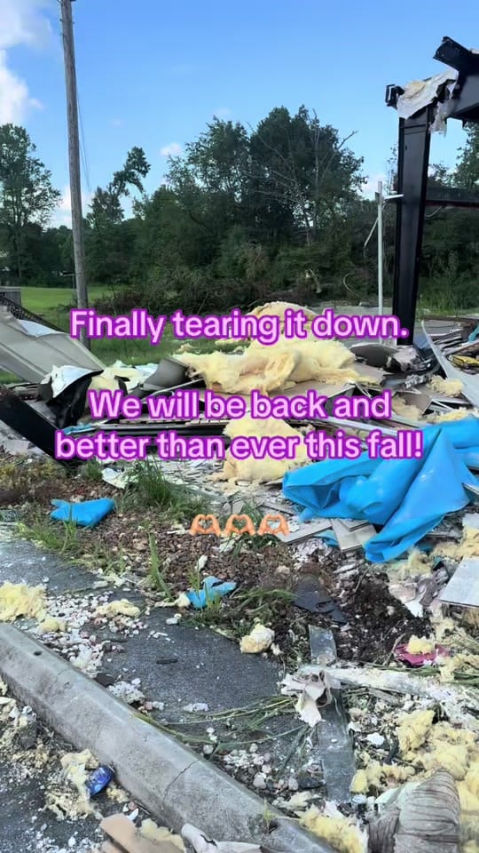 Post 4 by AdventurePets_KY on TikTok (video)