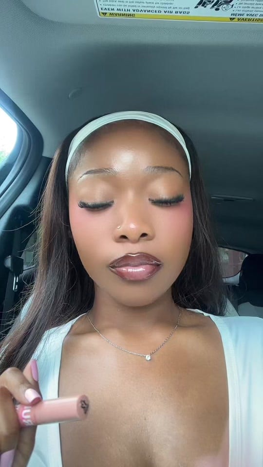 Post 5 by Layla on TikTok (video)