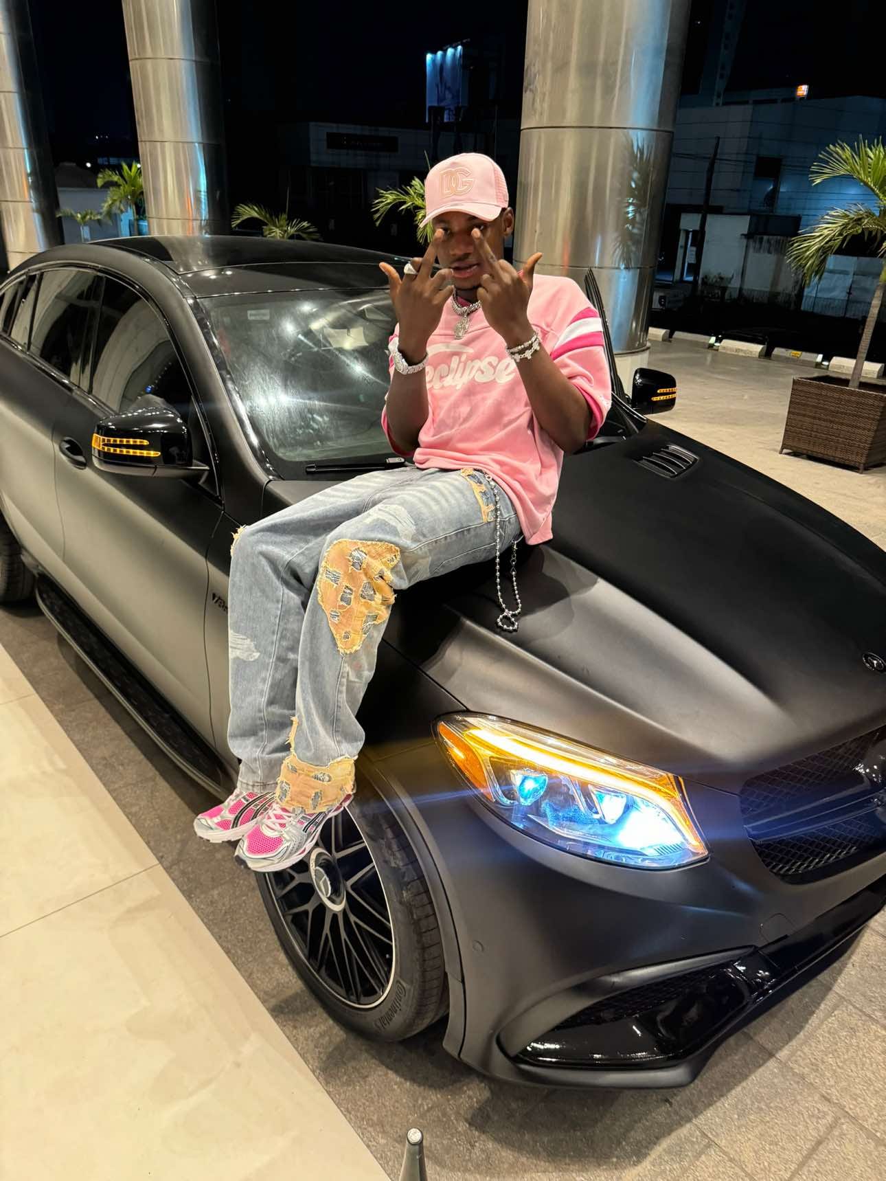 Post 10 by London boy⌚️ on TikTok (video)