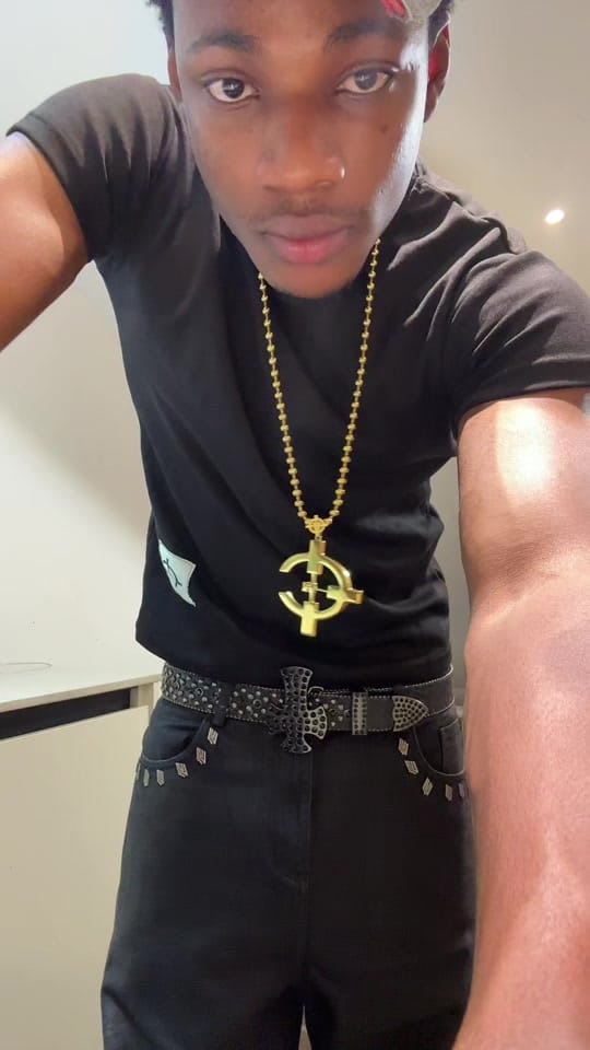 Post 2 by London boy⌚️ on TikTok (video)