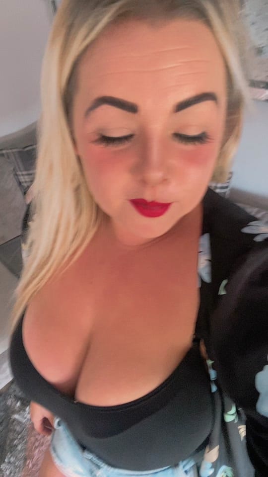 Post 9 by Becky30 on TikTok (video)