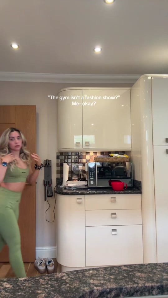 Post 6 by Amelia Mae x on TikTok (video)
