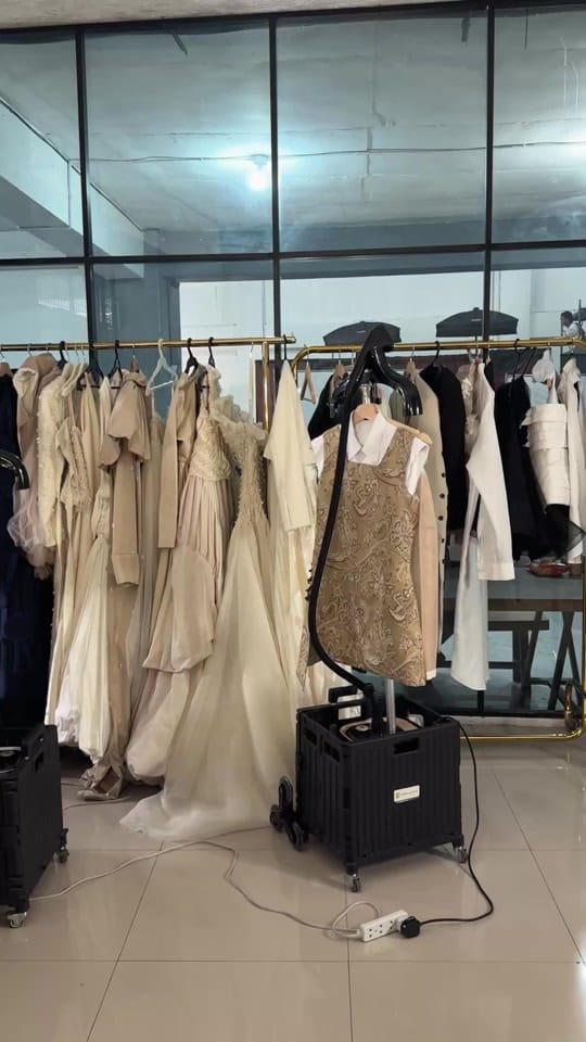 Post 2 by Chelsea G on TikTok (video)