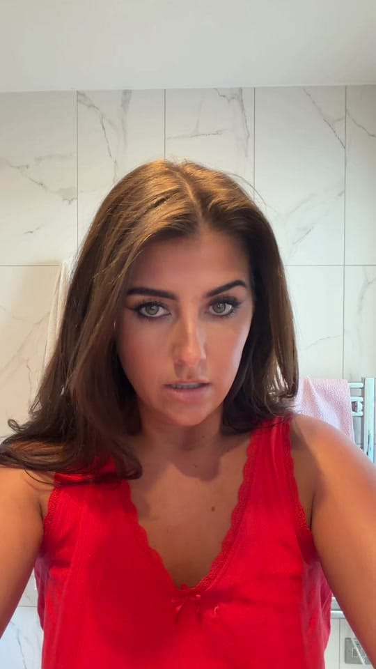 Post 1 by Saphi on TikTok (video)