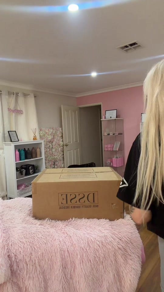 Post 2 by Chelsea Rose/Crbeautystudio on TikTok (video)