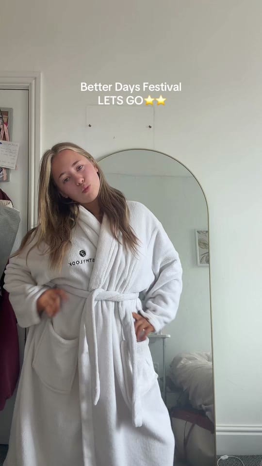 Post 1 by Chloe Harmer ⭐️ on TikTok (video)
