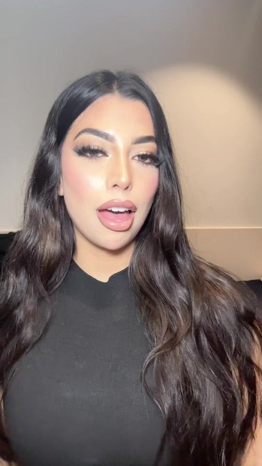 Post 1 by aroobmaliik on TikTok (video)