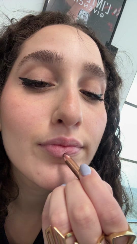Post 10 by yaraelkhalil on TikTok (video)