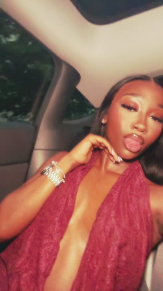 Post 7 by Lorin Hilton on TikTok (video)