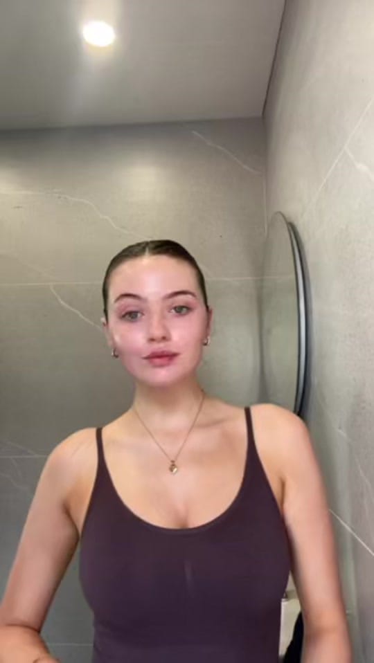 Post 4 by Corinna Tolan on TikTok (video)