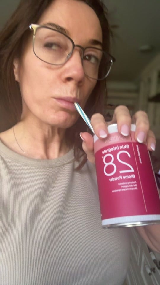 Post 6 by Corinna Tolan on TikTok (video)