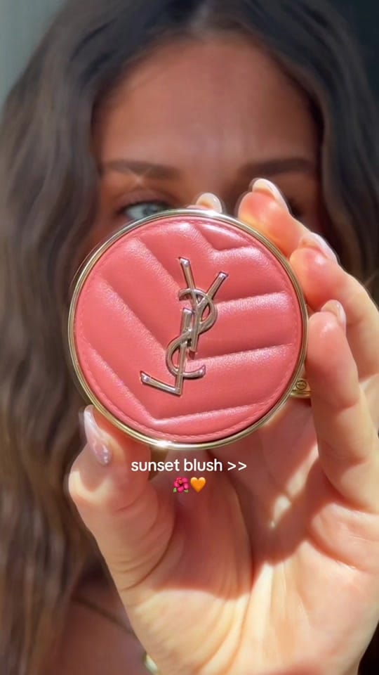 Post 2 by Emilia on TikTok (video)