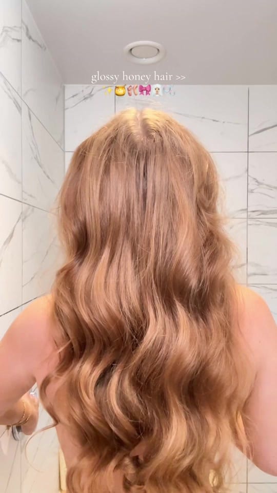 Post 8 by Emilia on TikTok (video)