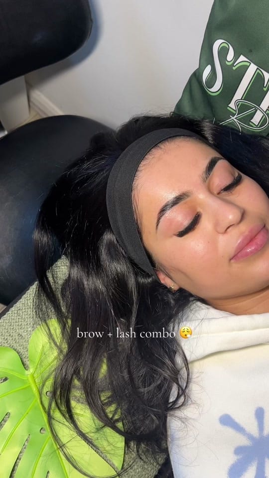 Post 7 by Yasmin | Lashes | Brows 💚 on TikTok (video)