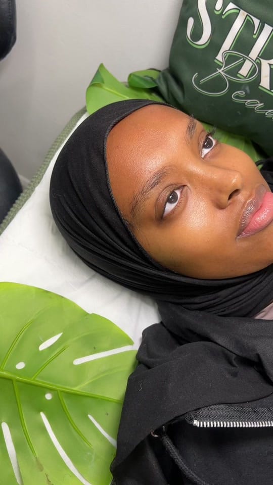 Post 3 by Yasmin | Lashes | Brows 💚 on TikTok (video)