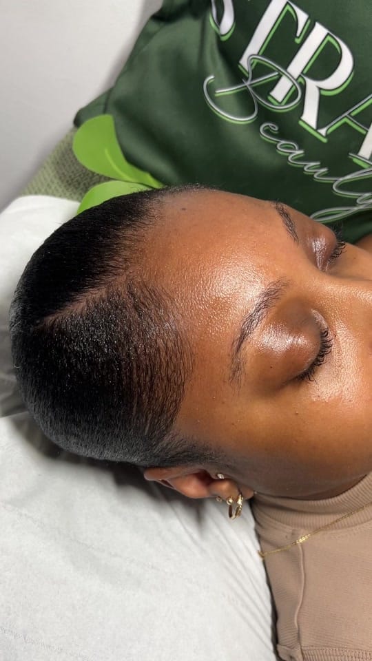Post 10 by Yasmin | Lashes | Brows 💚 on TikTok (video)
