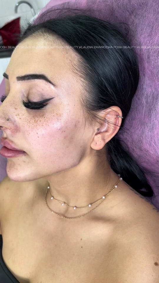 Post 7 by Posh Beauty Klaudia Zawrocka on TikTok (video)