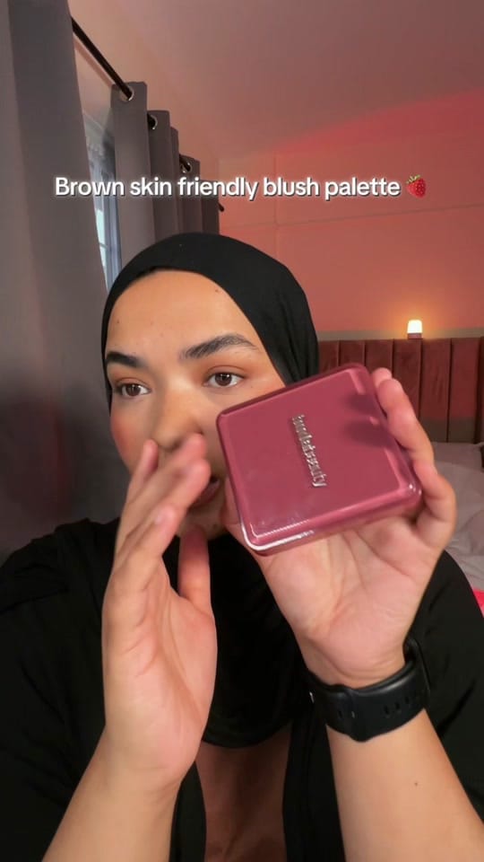 Post 2 by Nishat K | UK Content Creator on TikTok (video)
