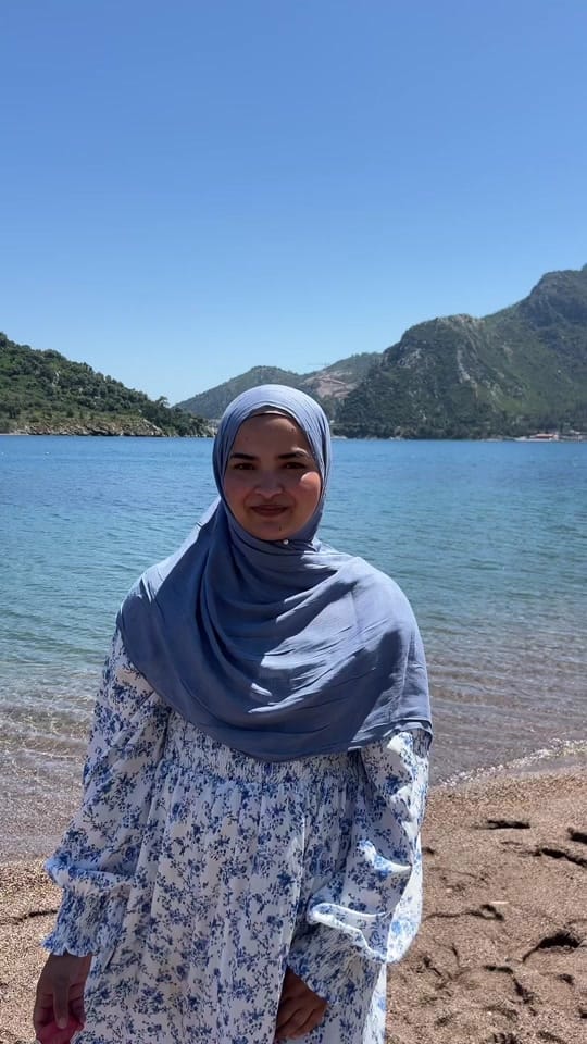 Post 7 by Nishat K | UK Content Creator on TikTok (video)