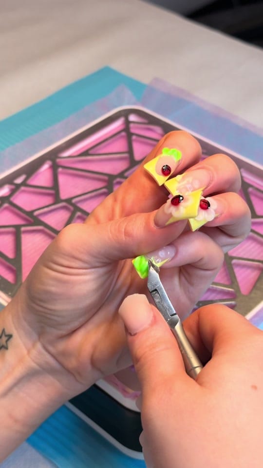 Post 7 by KBNAILS on TikTok (video)