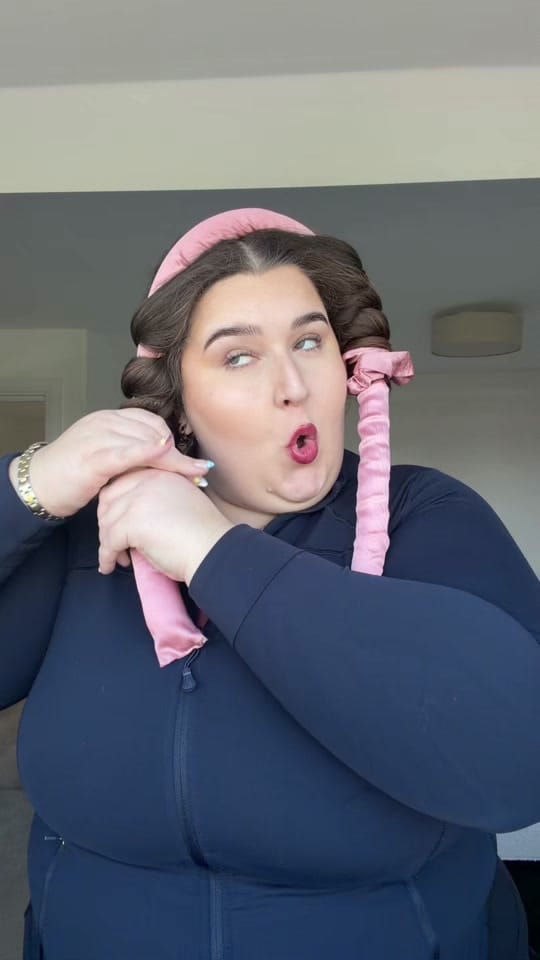 Post 8 by Andrea Mizzen on TikTok (video)