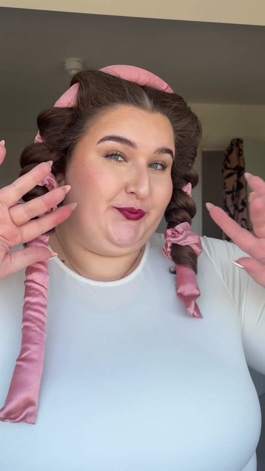 Post 3 by Andrea Mizzen on TikTok (video)