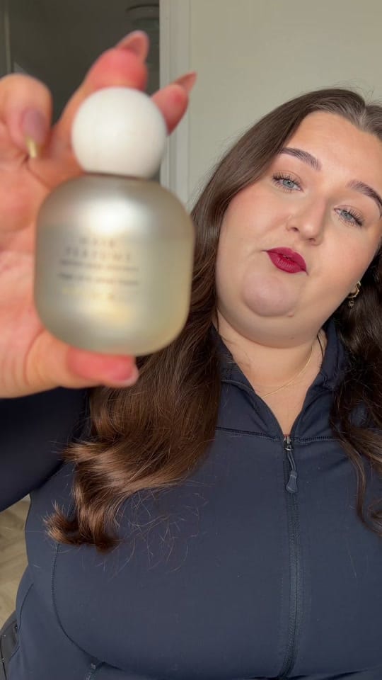 Post 4 by Andrea Mizzen on TikTok (video)
