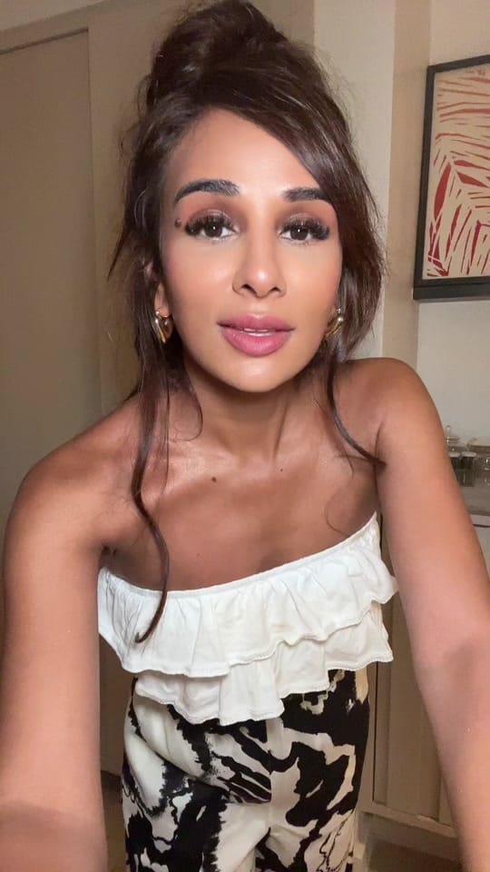 Post 2 by Anj and Pri on TikTok (video)