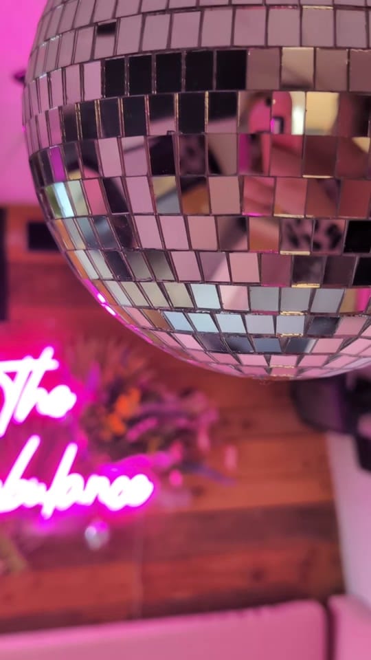 Post 3 by The Glambulance on TikTok (video)