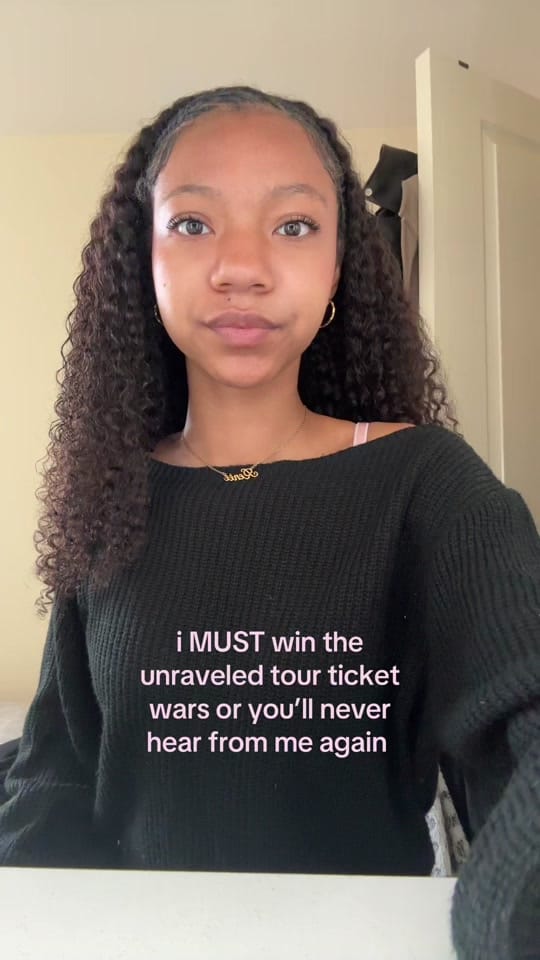 Post 3 by renée ꨄ on TikTok (video)