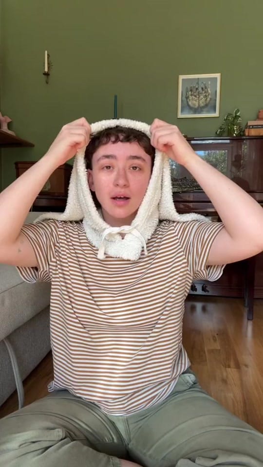 Post 1 by Artemis on TikTok (video)