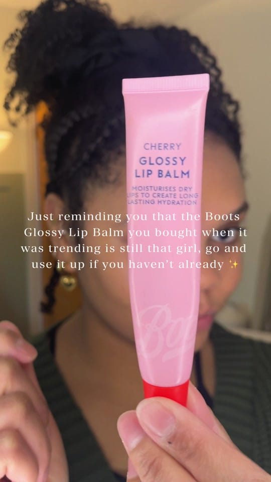 Post 7 by Jess 🤎 hobbies, life, beauty on TikTok (video)