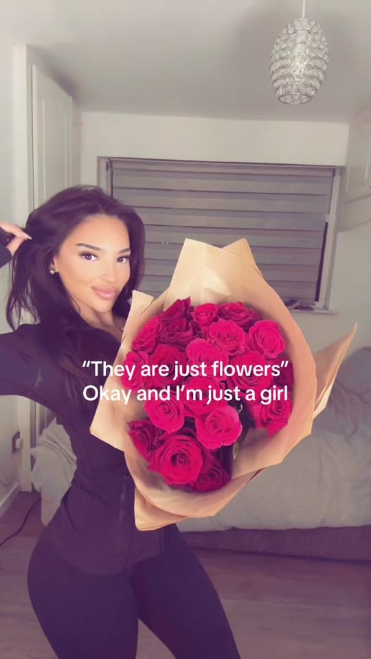 Post 9 by Jessica Vincenza on TikTok (video)