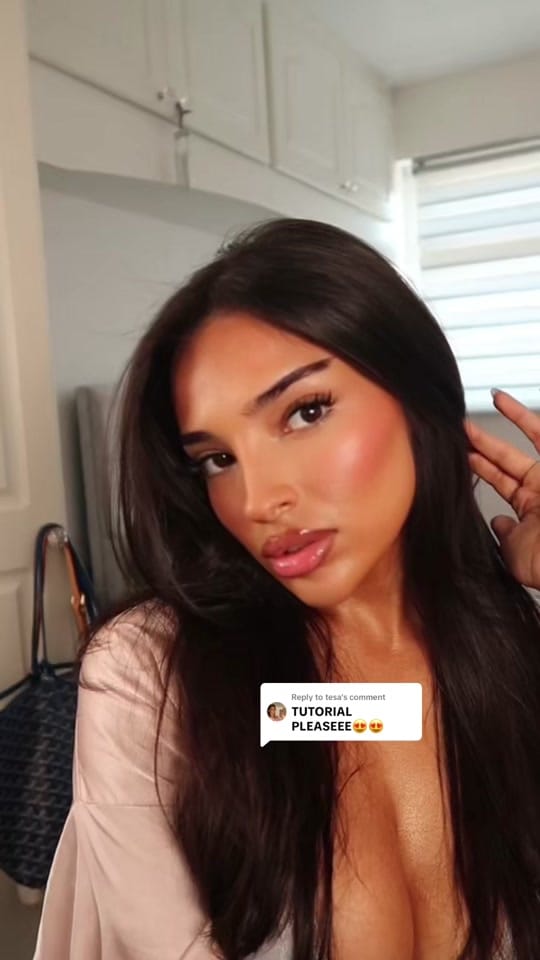 Post 8 by Jessica Vincenza on TikTok (video)