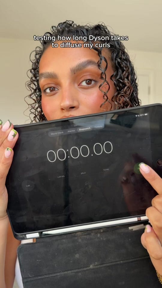 Post 3 by Paris on TikTok (video)