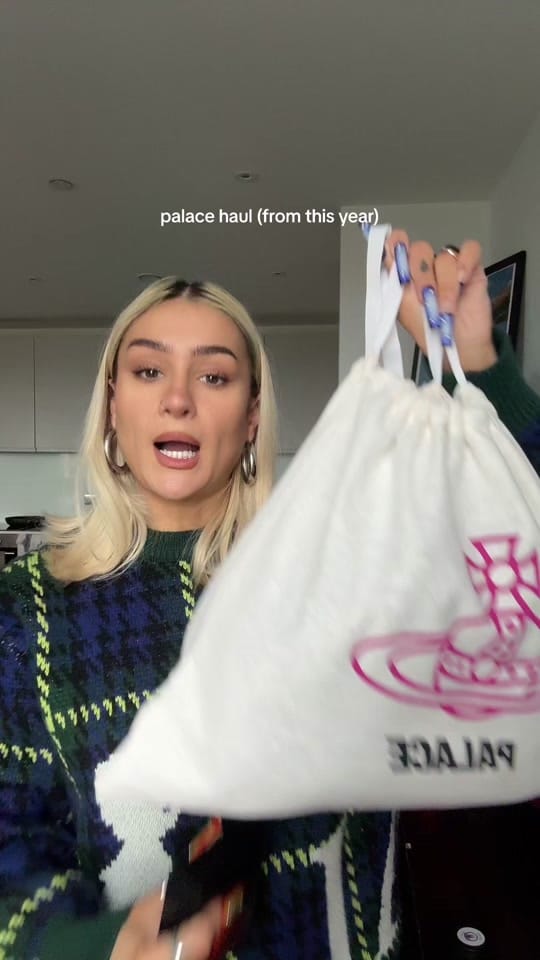 Post 10 by Charly on TikTok (video)