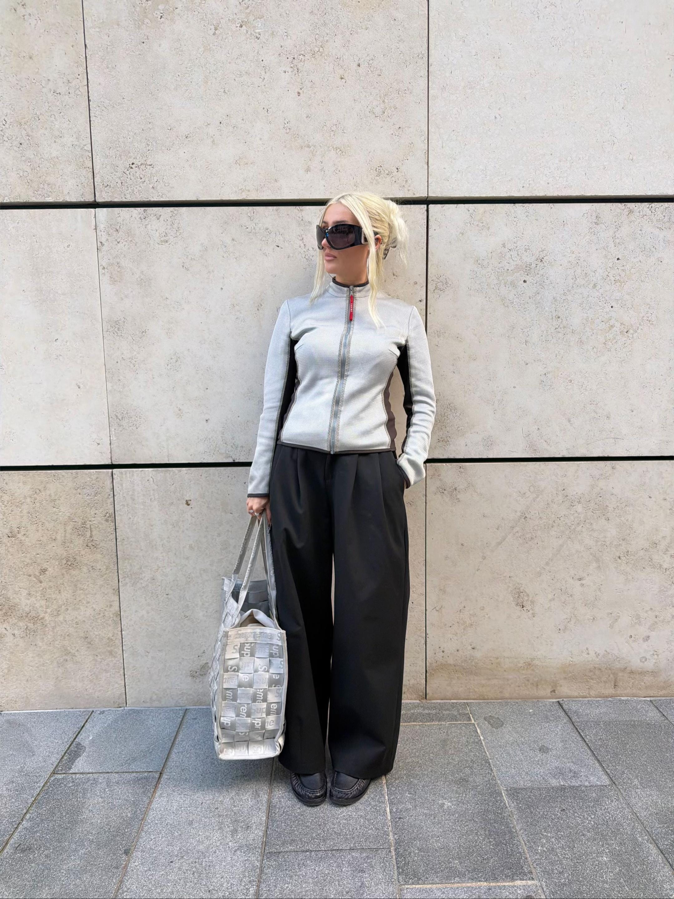 Post 3 by Charly on TikTok (video)