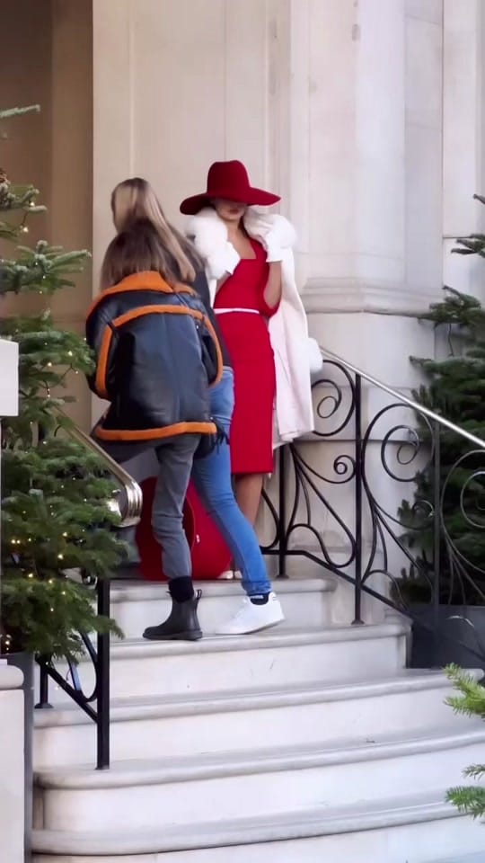 Post 6 by ULIANA on TikTok (video)