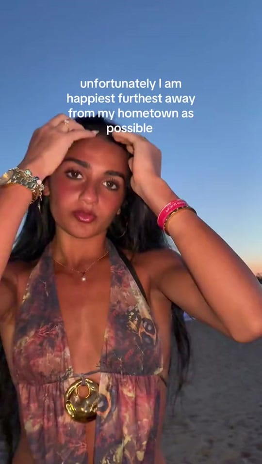 Post 6 by elinaarsamikova on TikTok (video)