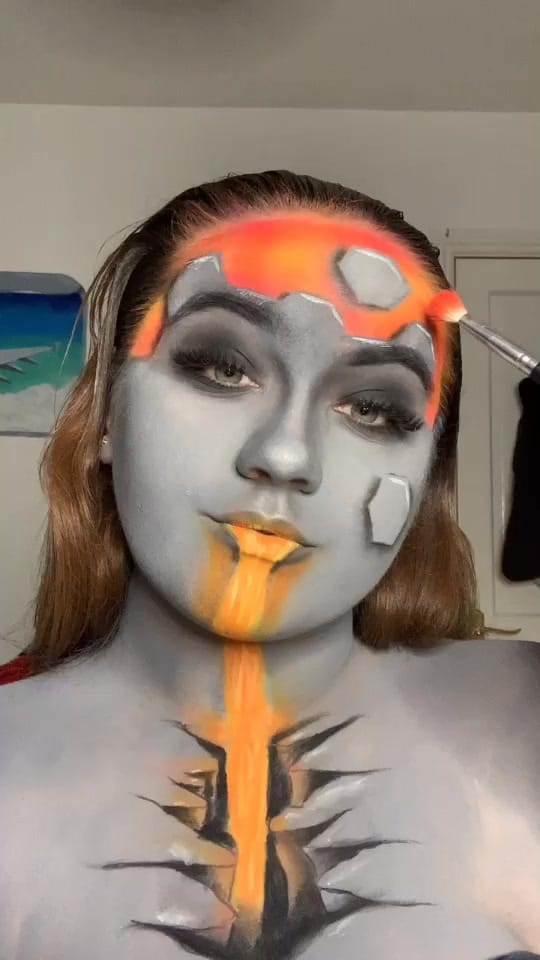 Post 10 by nicolelawlor_ on TikTok (video)