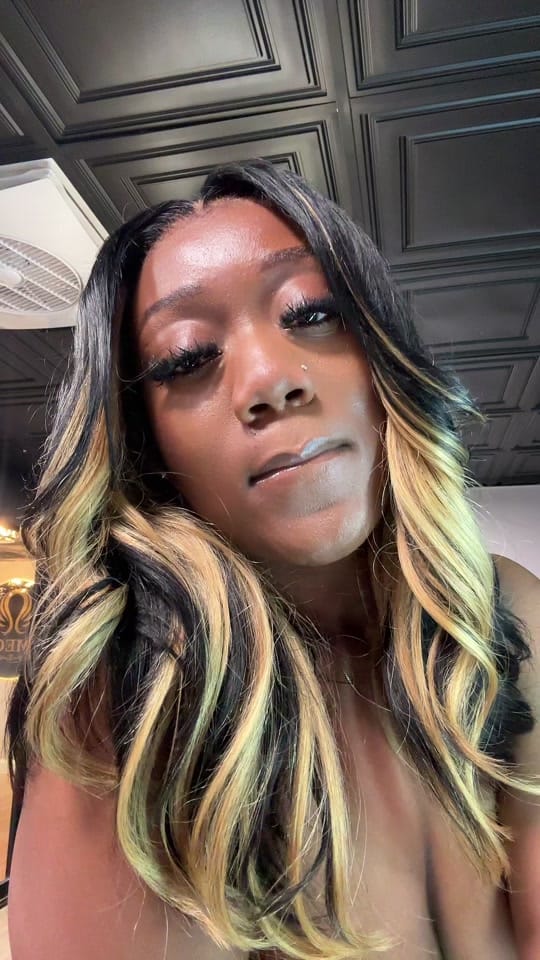 Post 6 by Joi Lashon| Nail Artist on TikTok (video)